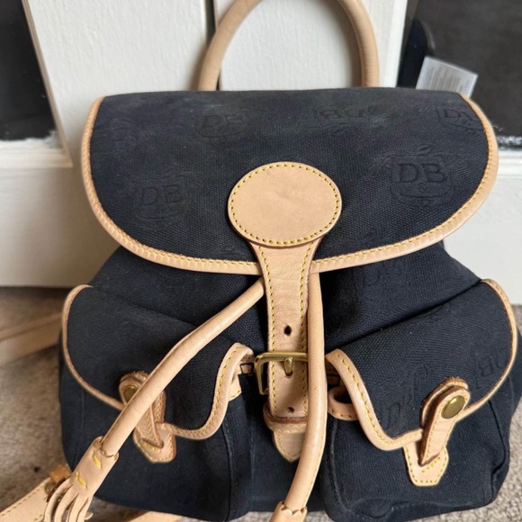 Adorable y2k vintage Dooney & Bourke mini backpack - Picture 8 of 10